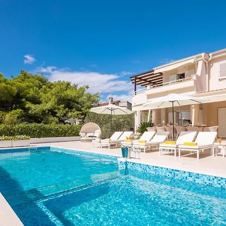 Naranca Semesterbostad *