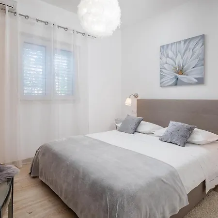 Naranca Semesterbostad *