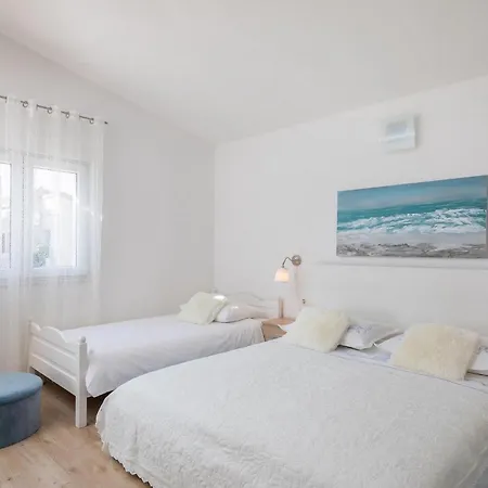 Semesterbostad Naranca *